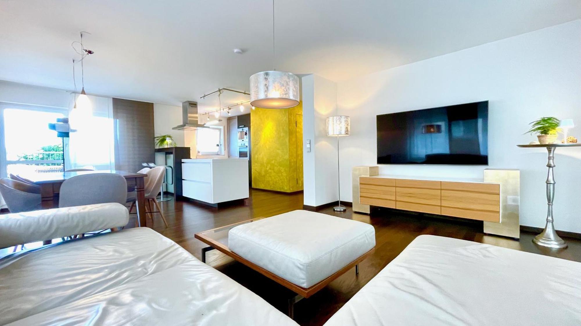 Ludwigshome Luxus - Zentral, Kostenloser Parkplatz, Terrasse Ludwigsburg Zewnętrze zdjęcie